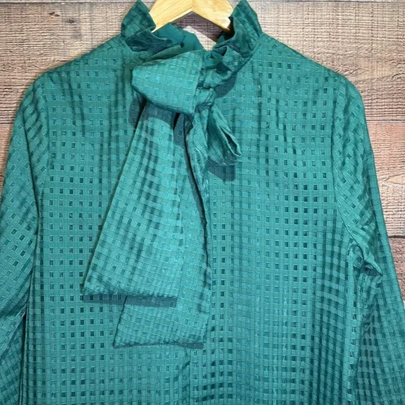 Tuckernuck Emerald Burnout Daphne Dress sz L Ruffle Collar Bow Mini Cocktail - Picture 9 of 15